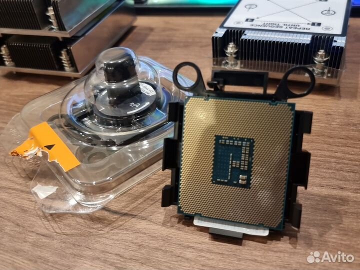 Процессор Intel Xeon E5-2640v3 бу