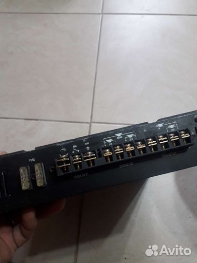 Автомобильный усилитель звука 4 канальный