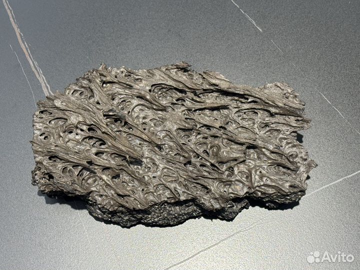 Лава вулканическая с вулкана Толбачик