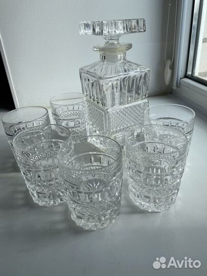 Набор роксов (бокалов) и графин под виски