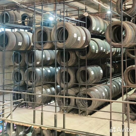 Nokian Tyres WR Snowproof P 215/55 R17 98V