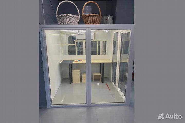 Холодильники для цветов (цветочные камеры)