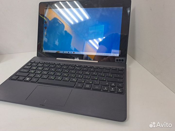 Планшет без SIM-карты asus Transformer Book T100TA