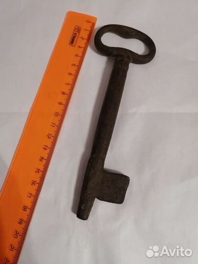 Старинный ключ 19 век