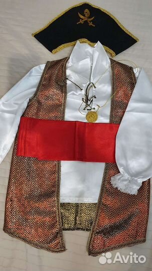 Новогодний костюм для мальчика пирата