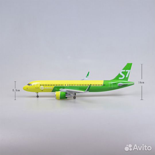 Модель самолета Airbus А320neo S7 Airlines