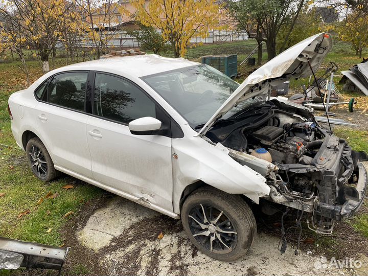 На запчасти polo 5