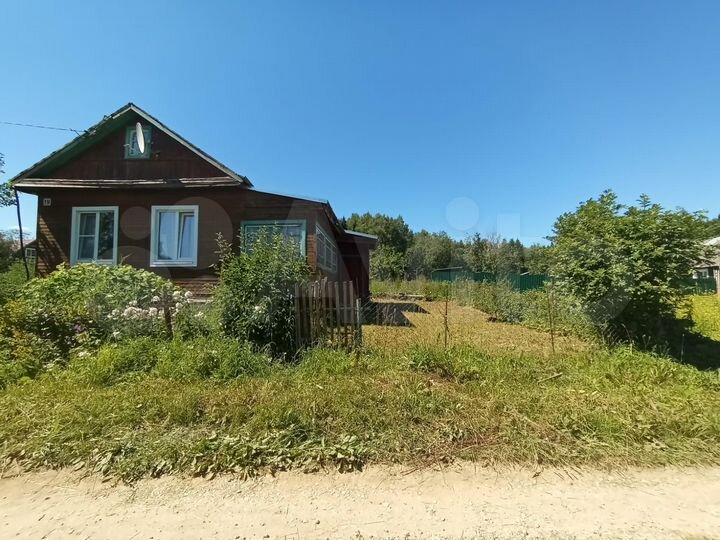 Дом 35,5 м² на участке 8 сот.