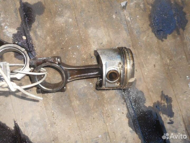 Поршень с шатуном ваз 1111 (Ока)