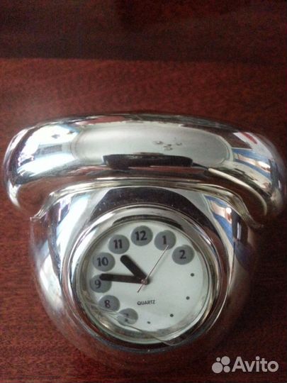 Часы настольные 