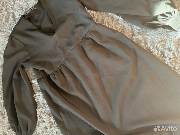 Черное платье, хоть на работу, хоть нет