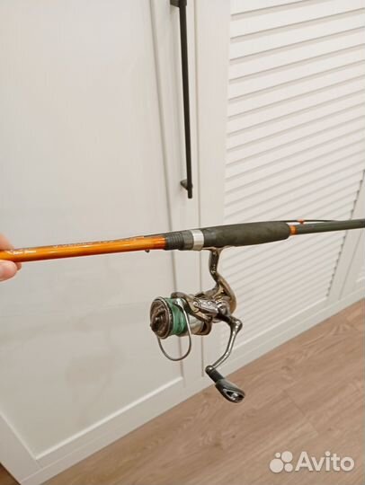 Спиннинг с катушкой