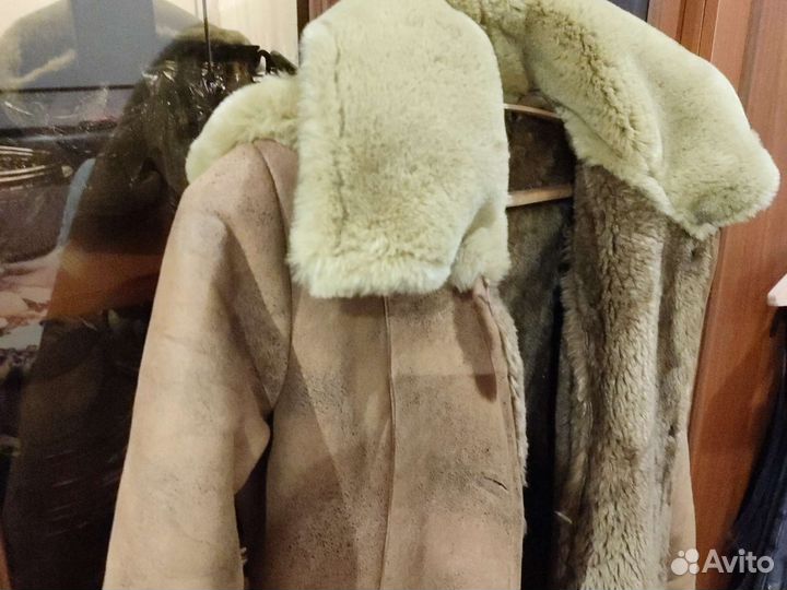 Дубленка женская 46 48 с капюшоном новая