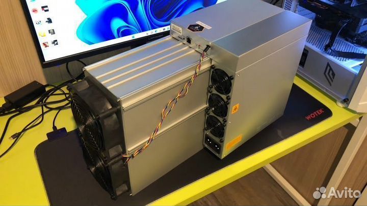 Antminer E9 2200/2400 Mh