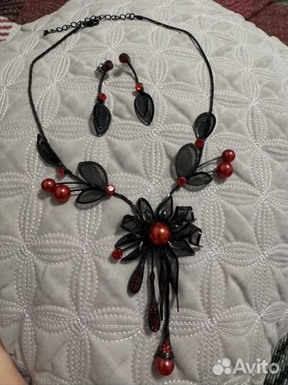 Набор бижутерии
