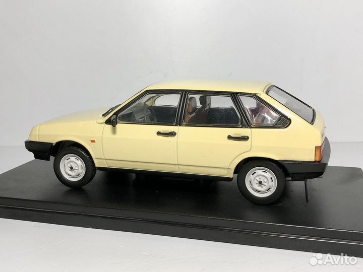 Модель автомобиля Лада 1:24 ваз 2109 самара