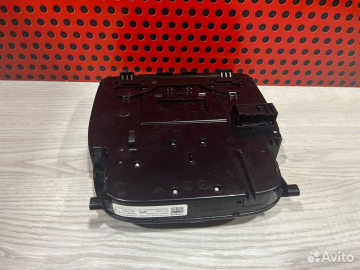 Плафон подсветки салона Mercedes-Benz S-Class W222