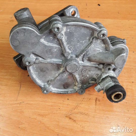 Вакуумный насос 2.5тди Ауди, Фольксваген т4