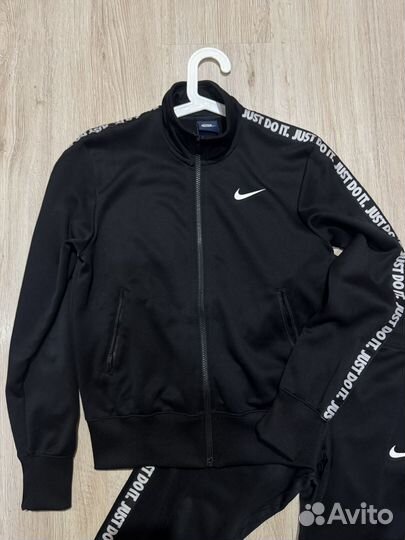 Спортивный костюм nike