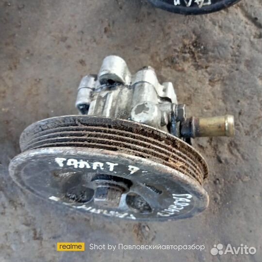 Насос гидроусилителя руля Mitsubishi Galant EA1A