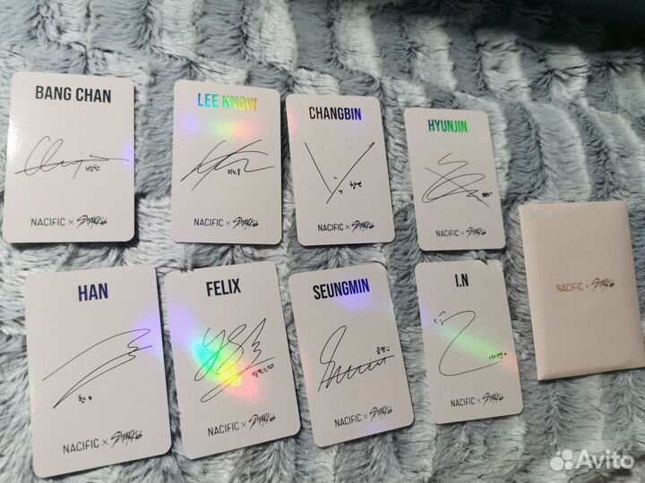 Stray Kids карты голографические