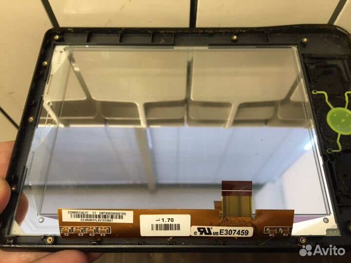 Дисплей на pocketbook 611