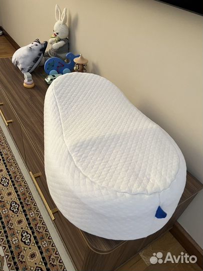 Кокон для новорожденных в состоянии нового