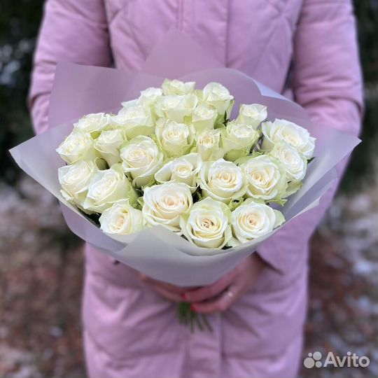 Букет из 25 белых роз (моно 035)