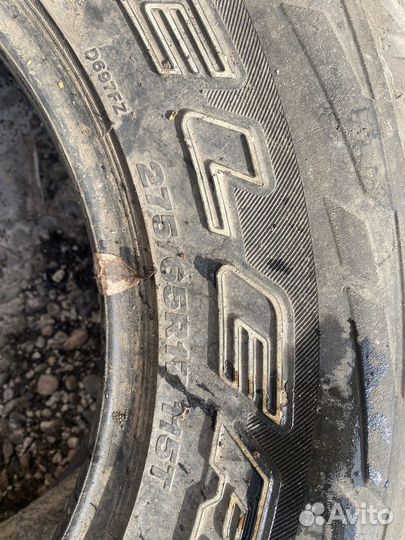 Bridgestone Dueler A/T 275/65 R17