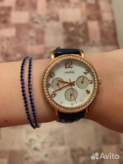 Часы наручные женские