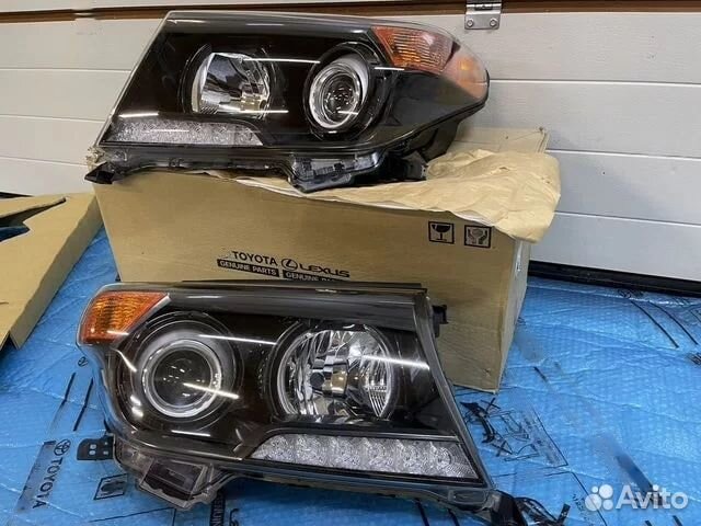 Фары Land Cruiser 200 Executive черные, бегающие