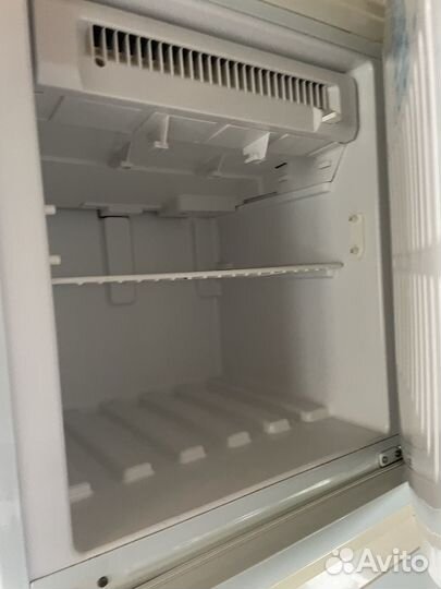 Холодильник бу stinol