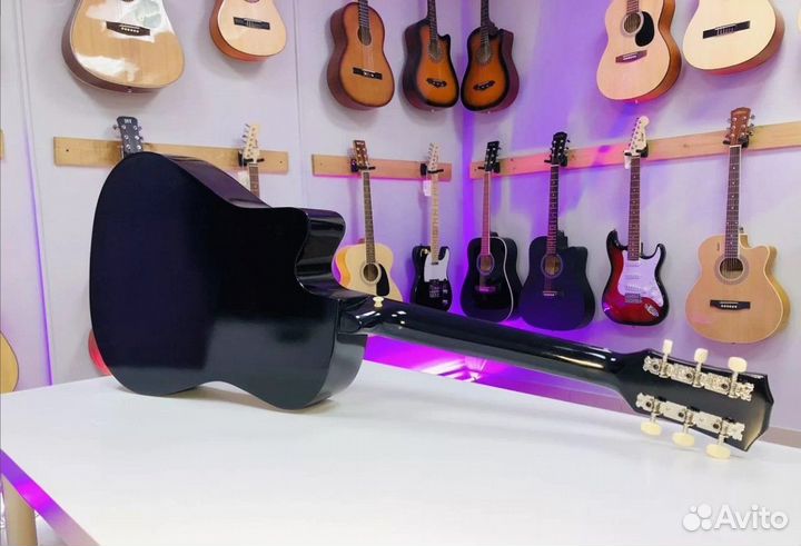 Акустическая гитара.Новая