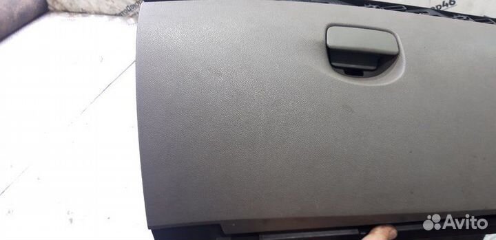 Бардачок Renault Megane 3