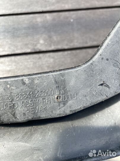 Задний левый брызговик hyundai accent