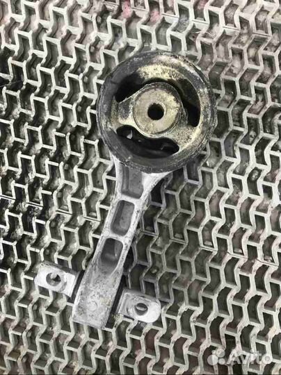 Подушка крепления двигателя Honda Civic