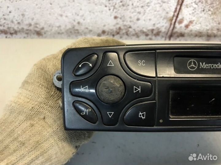 Магнитола штатная Mercedes-Benz C-Class W203 1.8