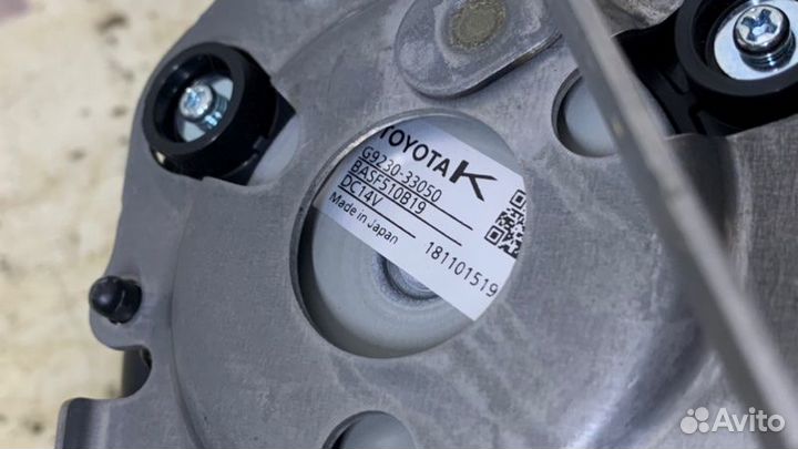 Вентилятор охлаждения батареи Toyota RAV4