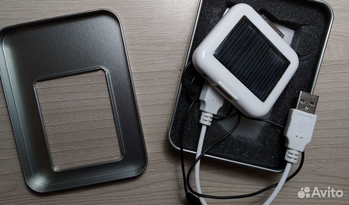 FM Solar Phone Charger iPhone
