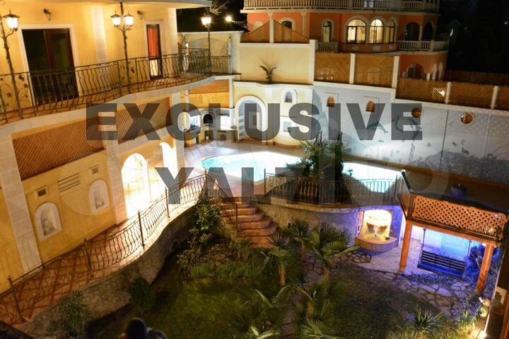 Дом 500 м² на участке 9 сот.