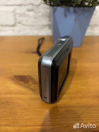 Винтажный цифровой фотоаппарат Samsung ES 28