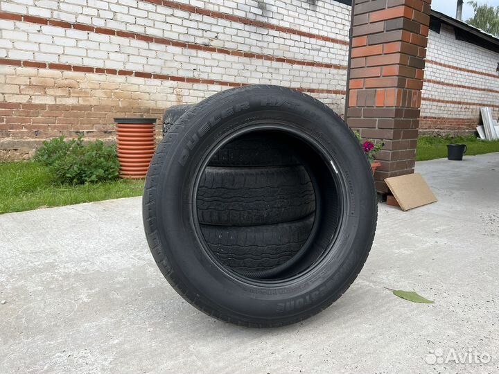 Bridgestone Dueler H/T 687 225/65 R17 101H