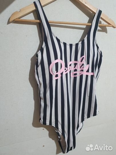 Купальник женский слитный