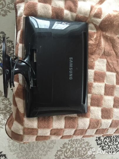 Монитор Samsung syncmaster T190N