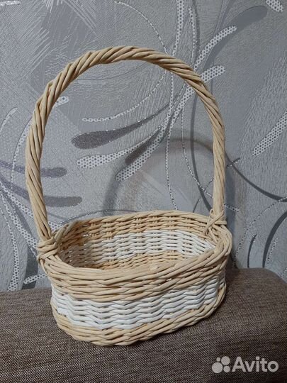 Корзинка плетенная