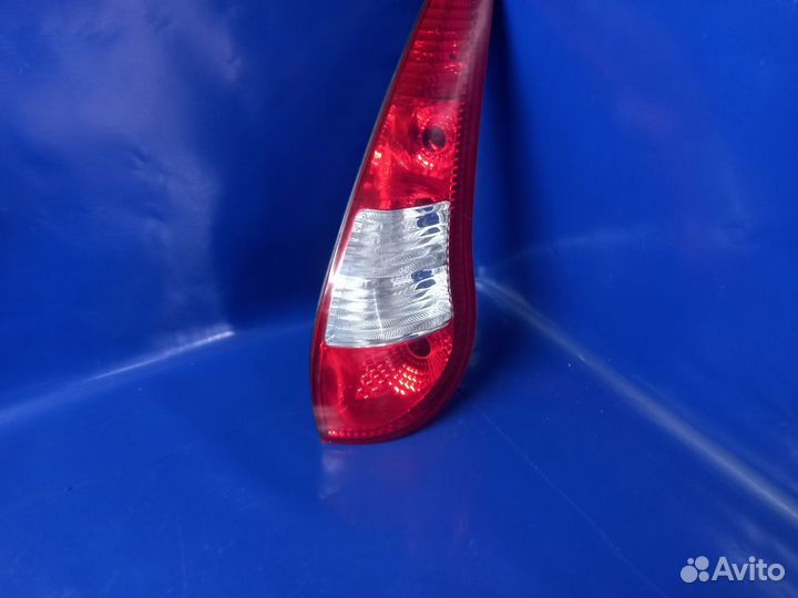 Фонарь задний правый LADA Kalina 1