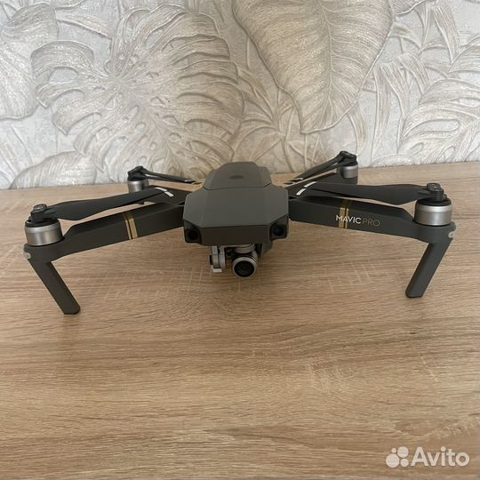 Квадрокоптер dji mavic pro