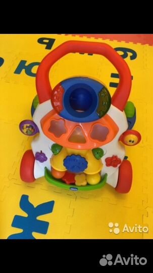 Ходунки игровой центр Chicco