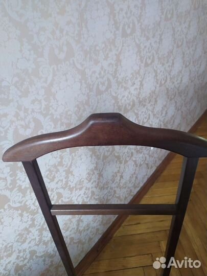 Вешалка напольная дерево