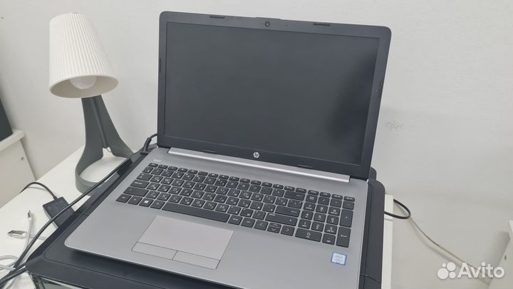 Ноутбук HP 250 G7 15.6